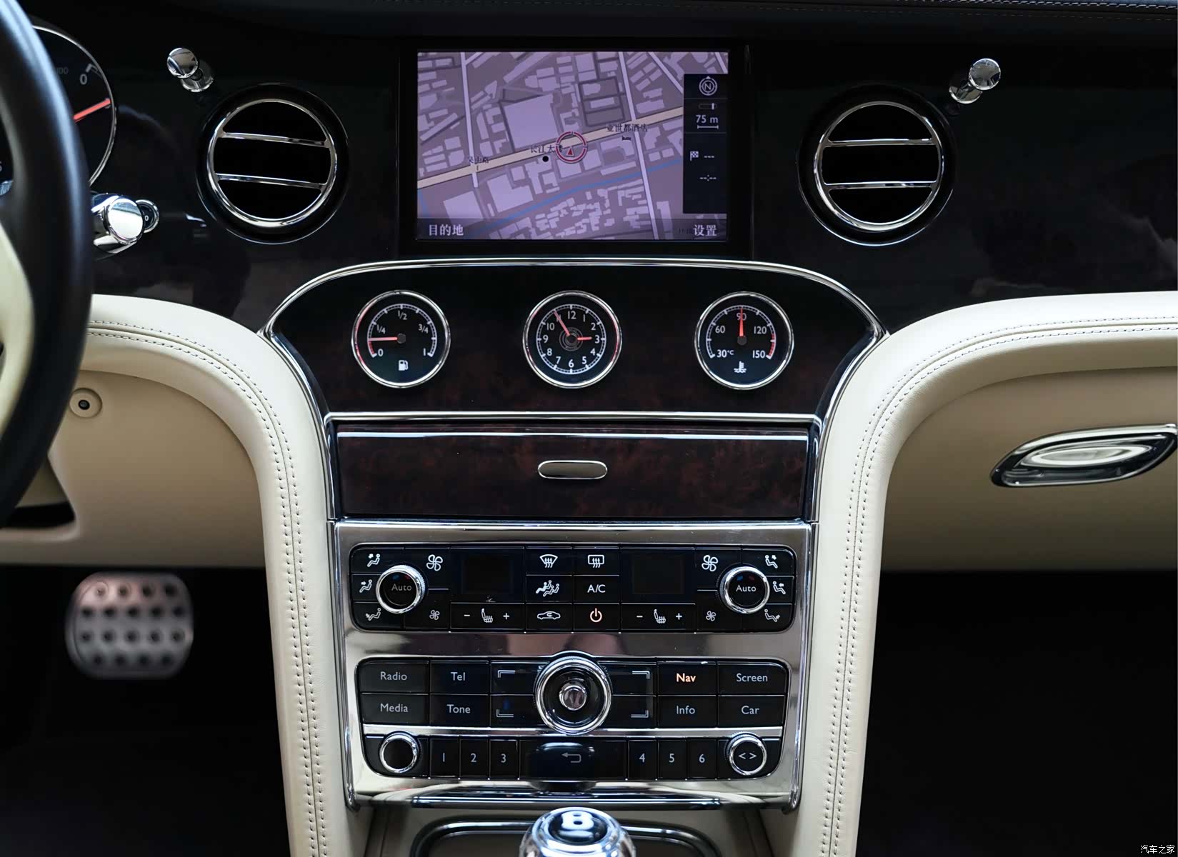 Bentley Mulsanne, 2011 14