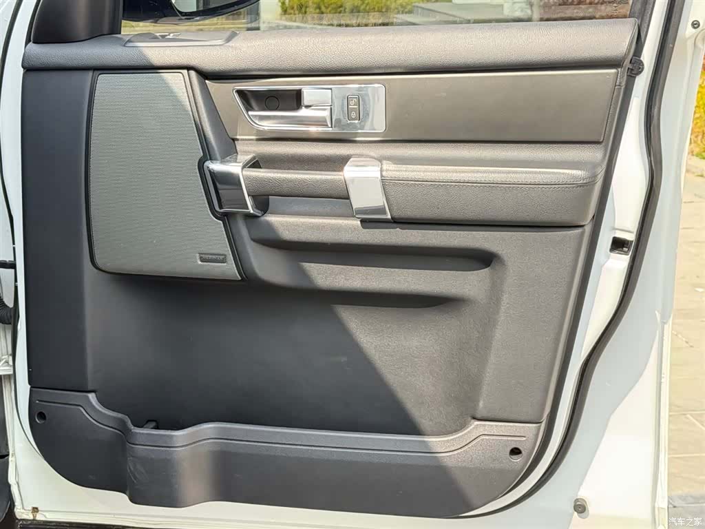 Land Rover Discovery, 2015 11