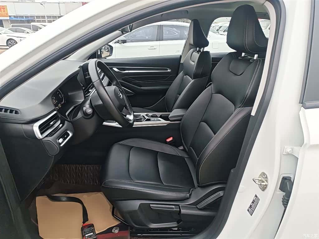 Geely Emgrand, 2023 15