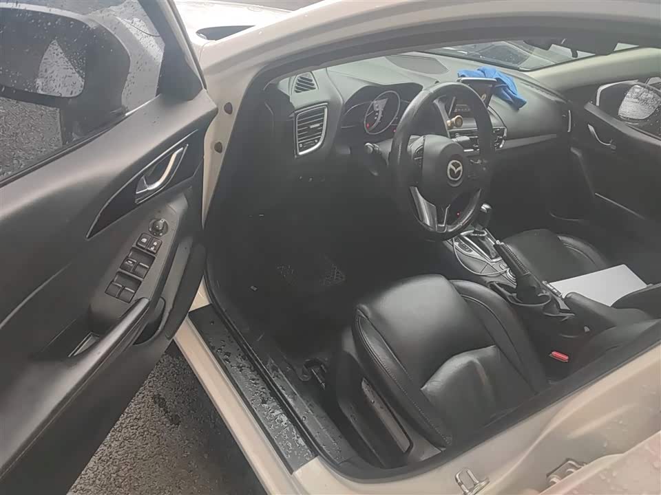 Mazda 3 Angkesaila Mazda 3 Angkesaila