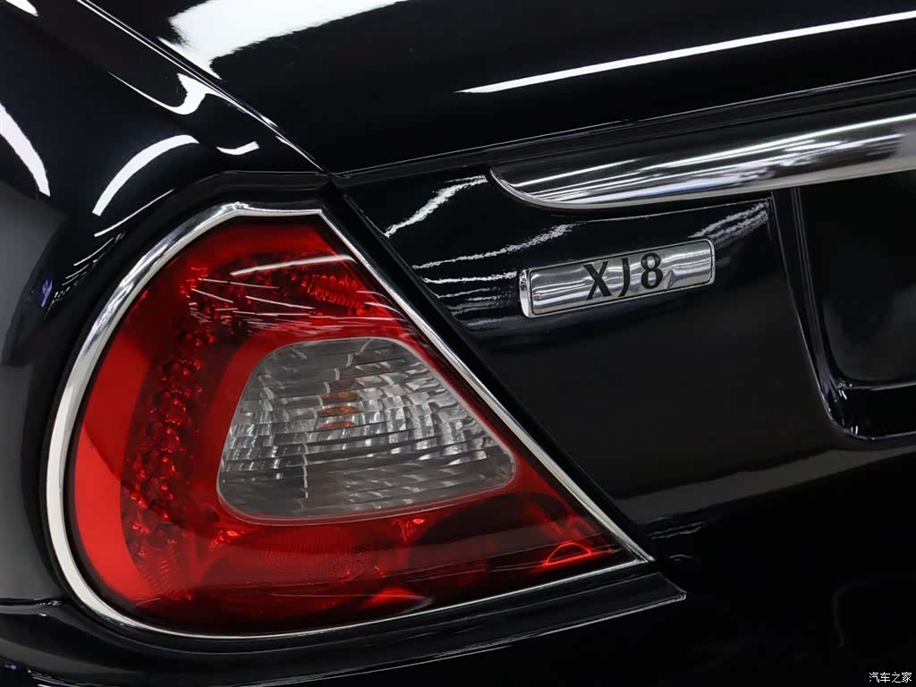 Jaguar XJ, 2005 27