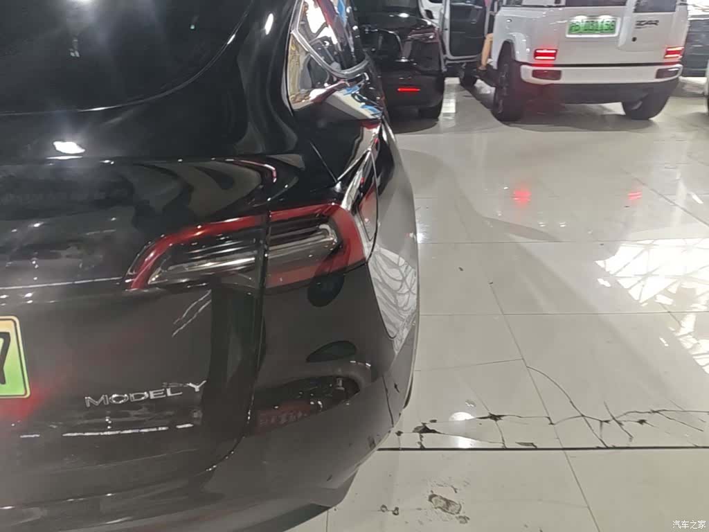 Tesla Model Y, 2023 8