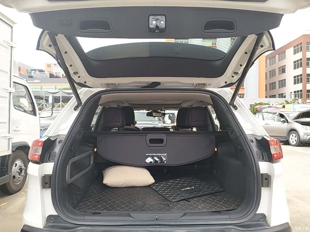 Jeep Cherokee, 2016 15