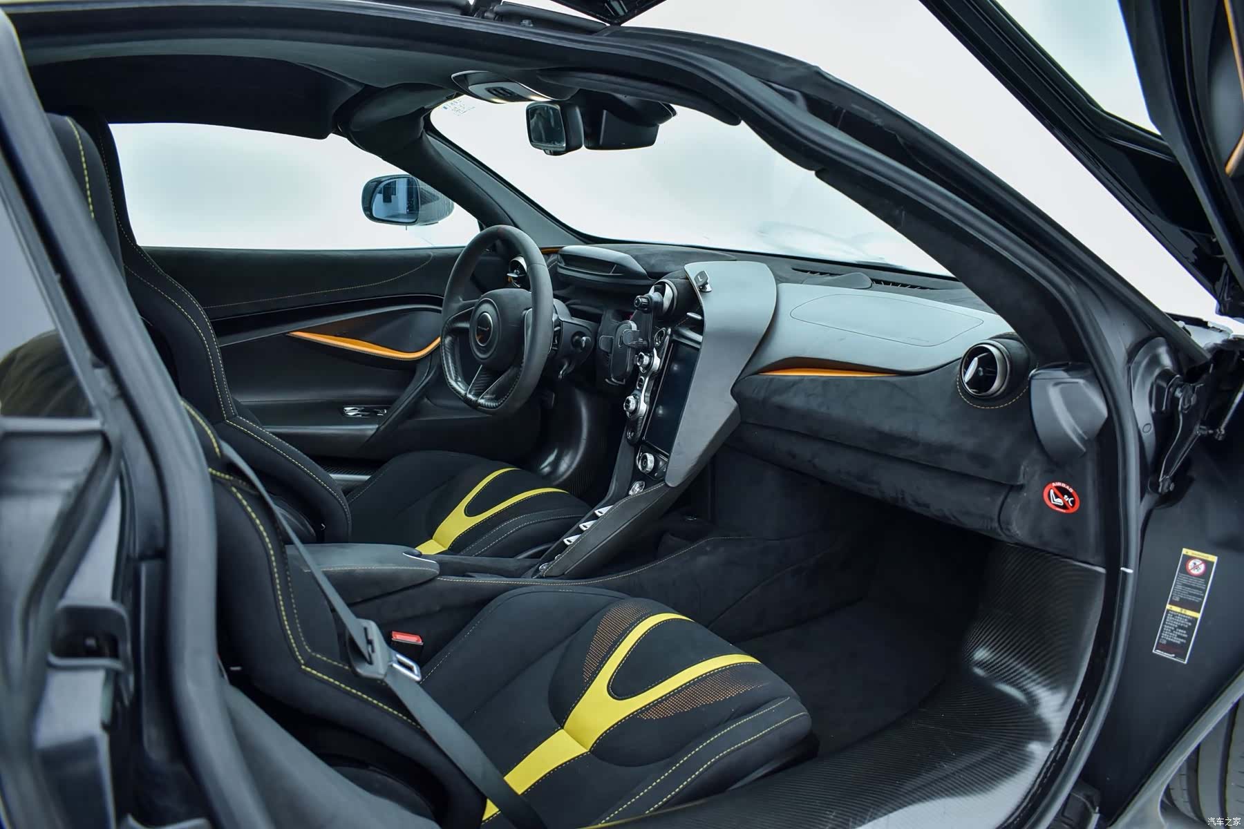 McLaren 720S, 2019 9