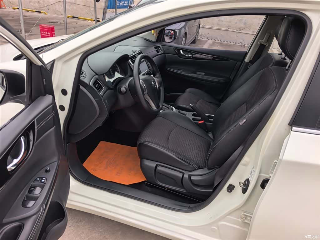 Nissan Tiida, 2017 10