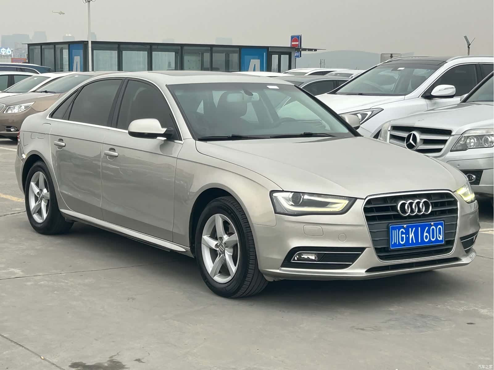 Audi A4L, 2016 3