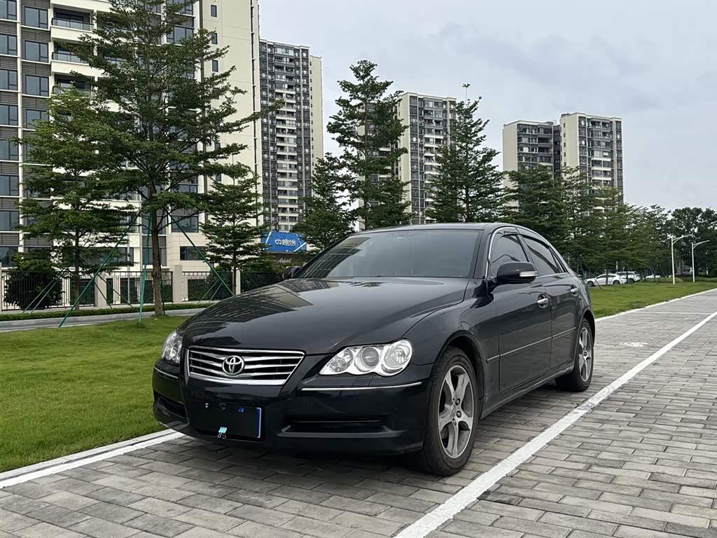Toyota Reiz