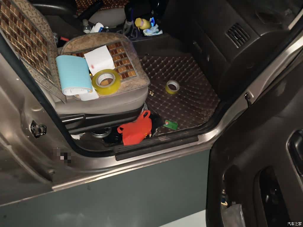 Wuling V, 2017 20