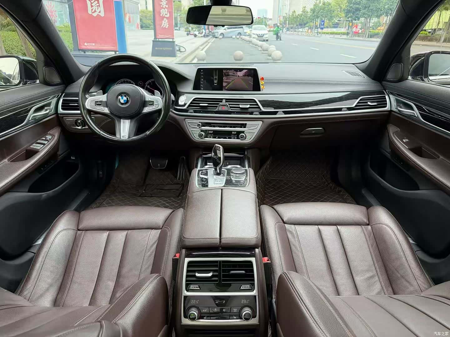 BMW 7 Series, 2018 все фото