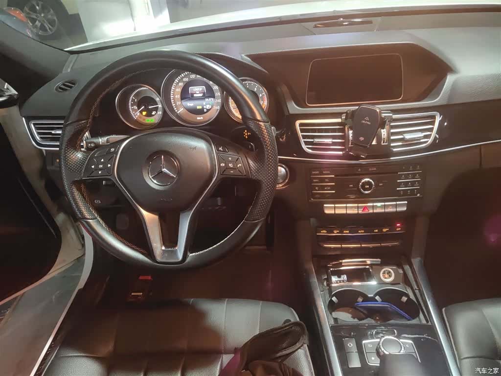 Mercedes-Benz E-Class, 2015 13