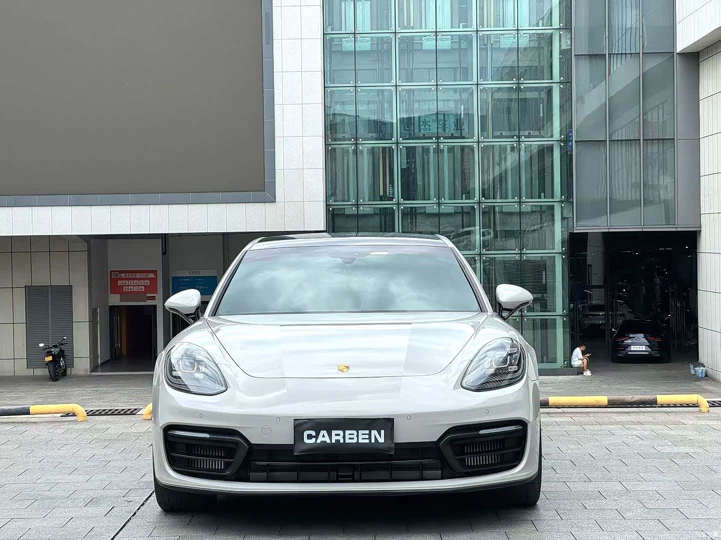 Porsche Panamera, 2022 2