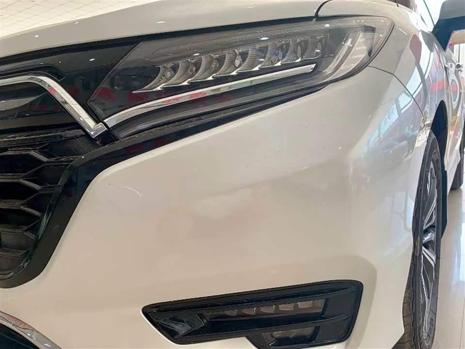 Honda UR-V Honda UR-V