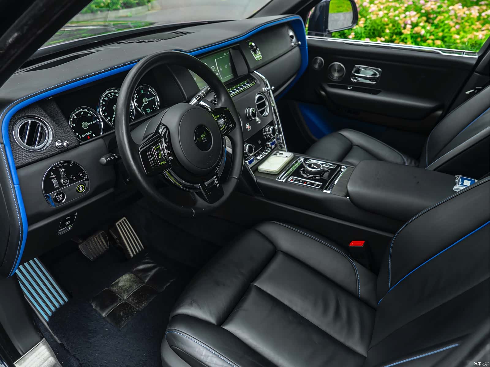 Rolls-Royce Cullinan, 2021 11