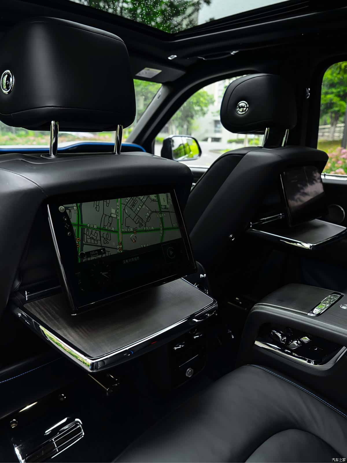 Rolls-Royce Cullinan, 2021 12