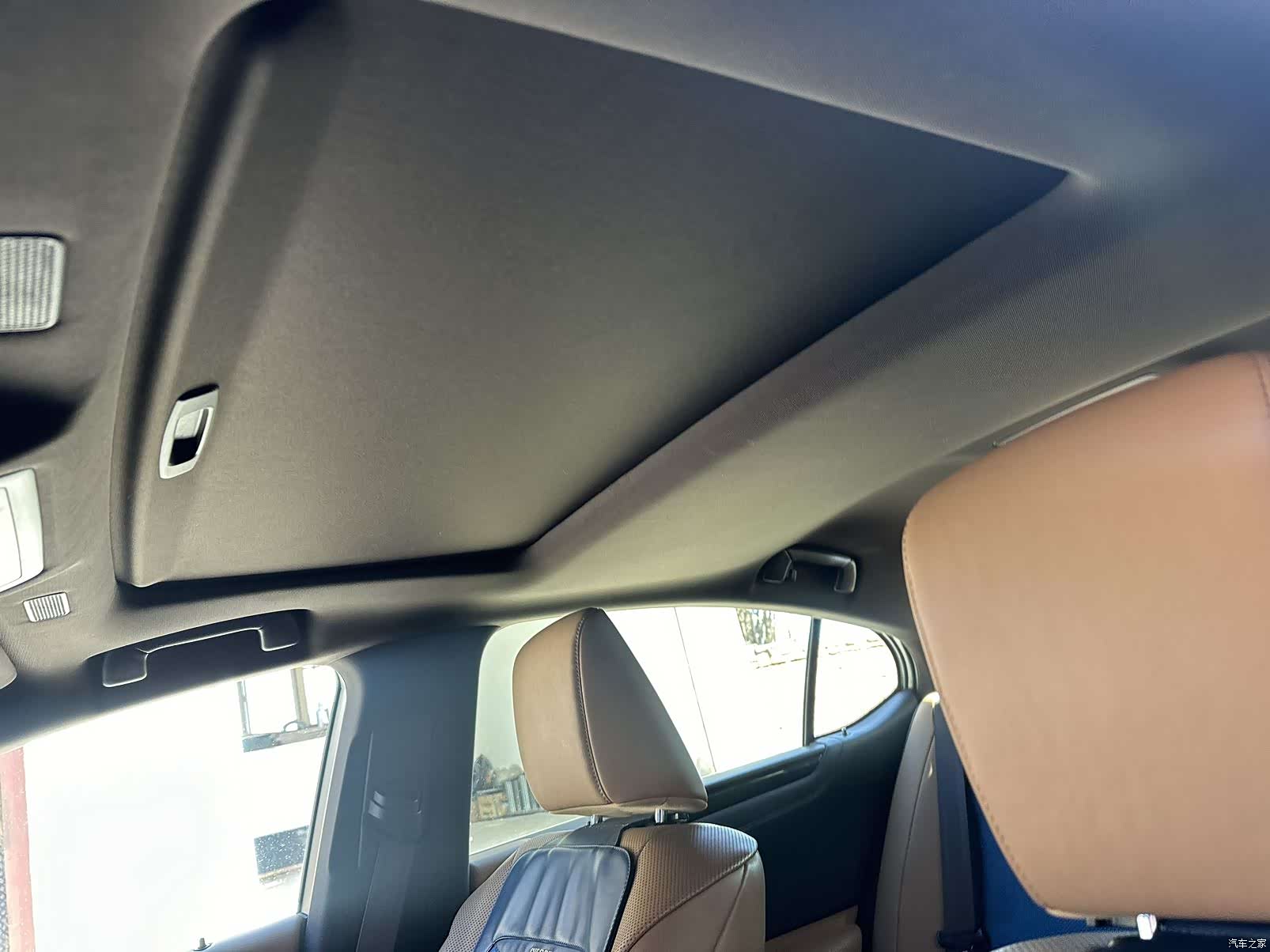 Lexus ES, 2020 4