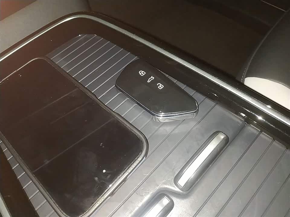 Volkswagen ID.6 CROZZ