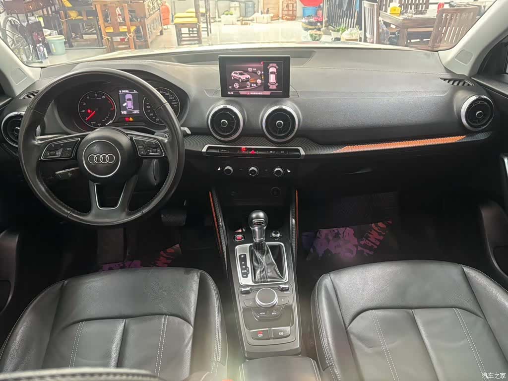 Audi Q2L, 2022 8
