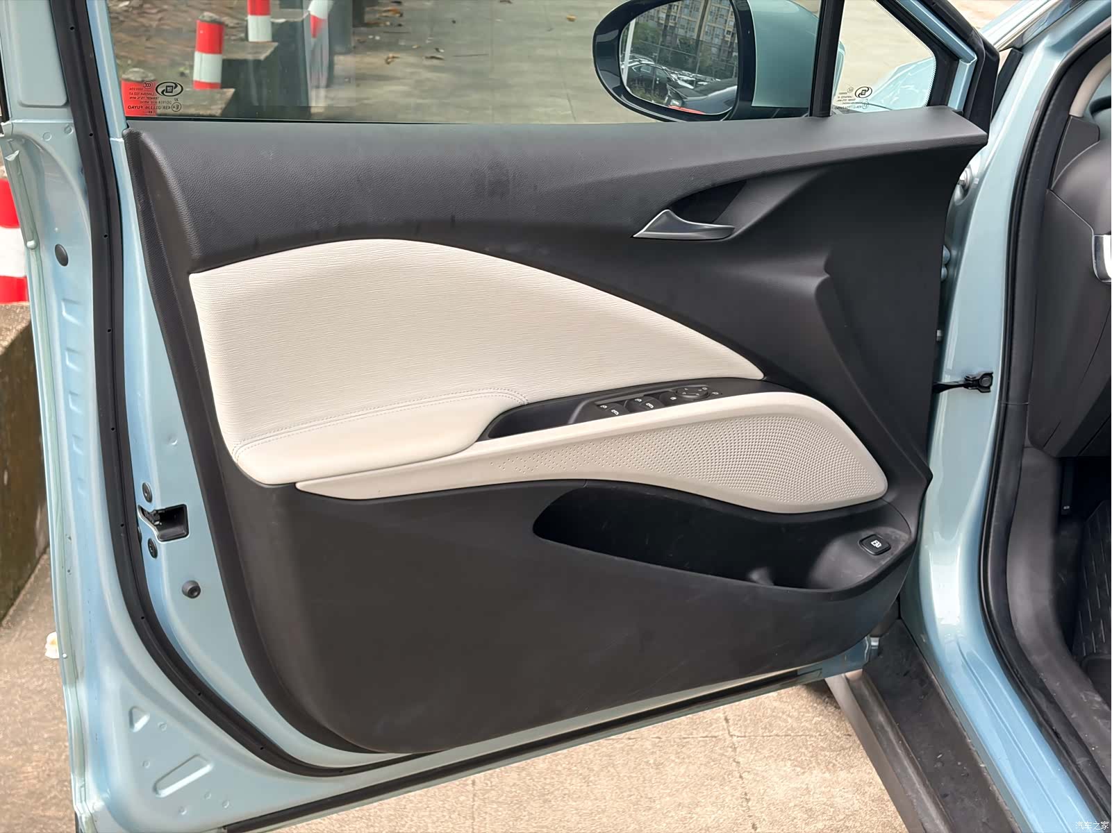 Buick Velite, 2022 10