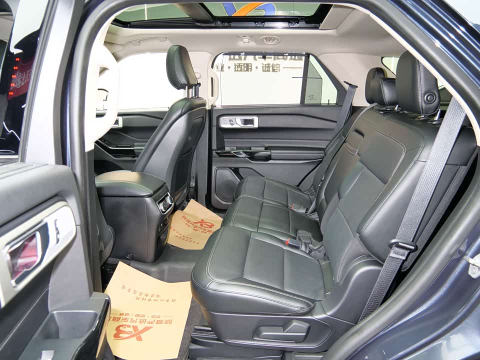 Ford Explorer Ford Explorer
