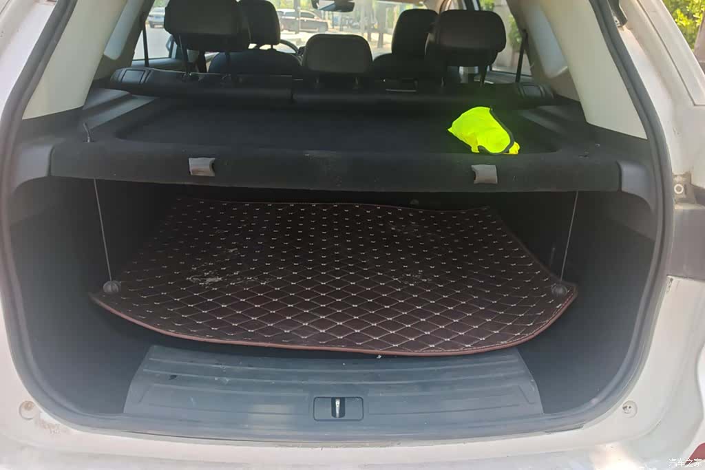 Roewe RX5, 2022 4