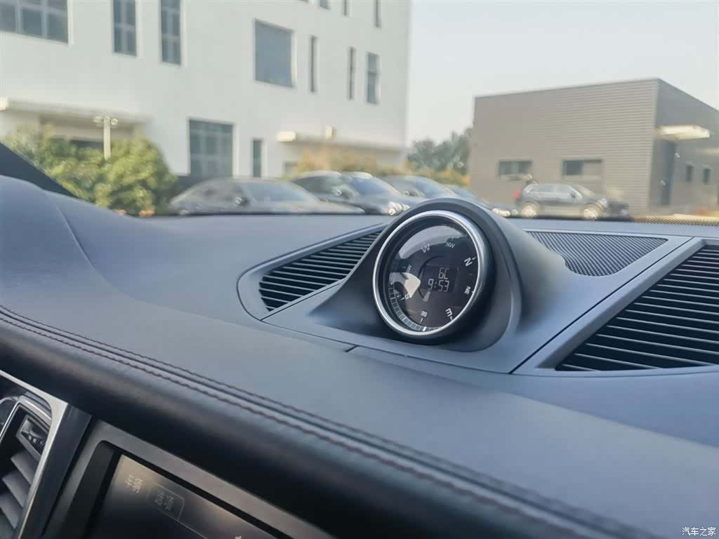 Porsche Macan, 2015 13