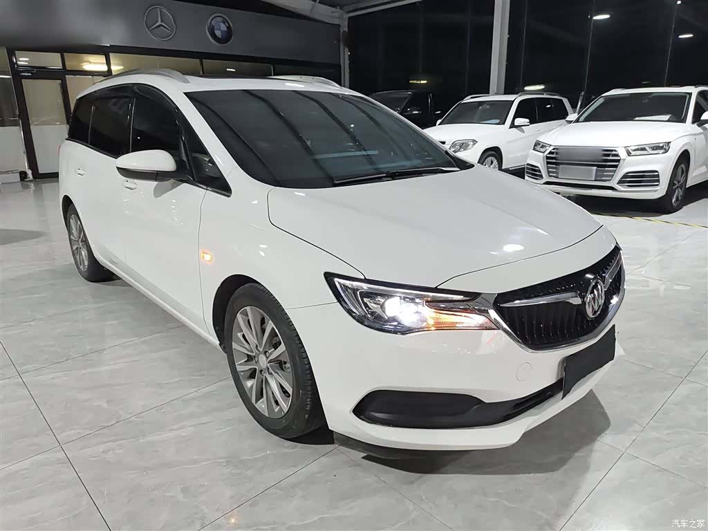 Buick GL6, 2021 4