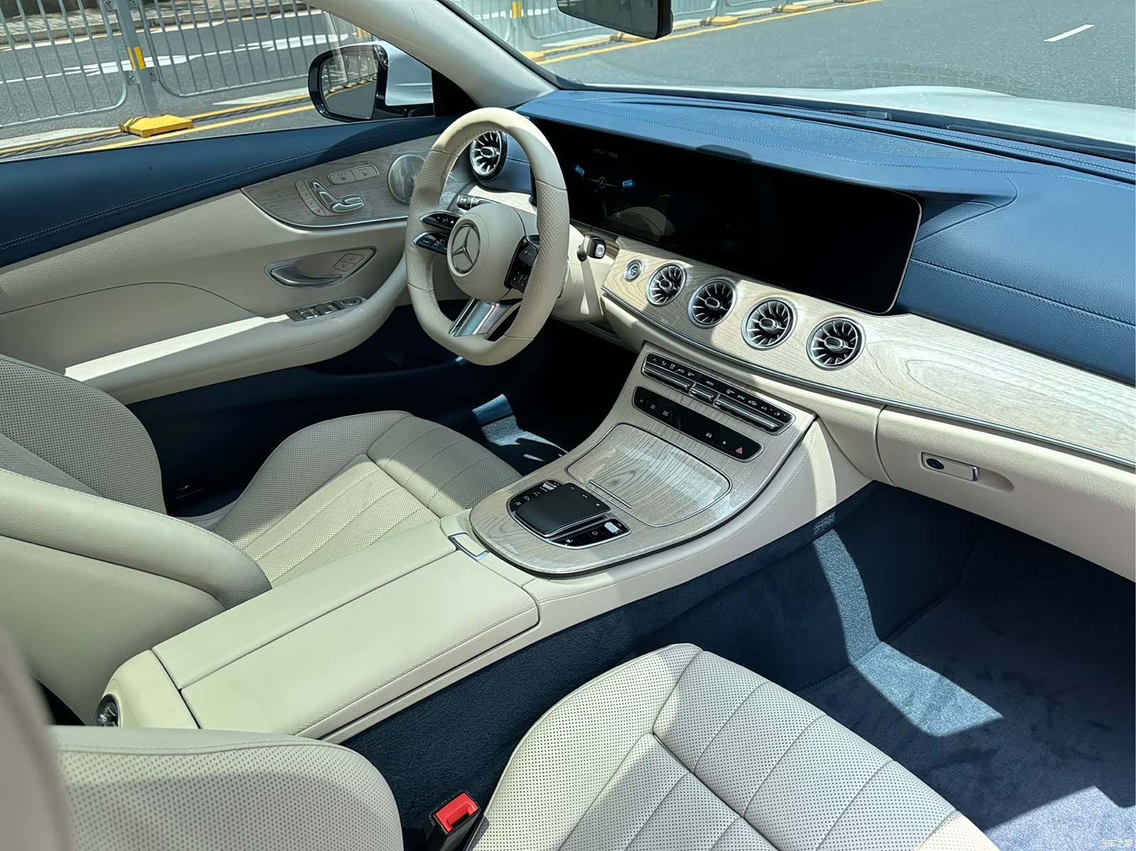 Mercedes-Benz E-Class, 2022 все фото