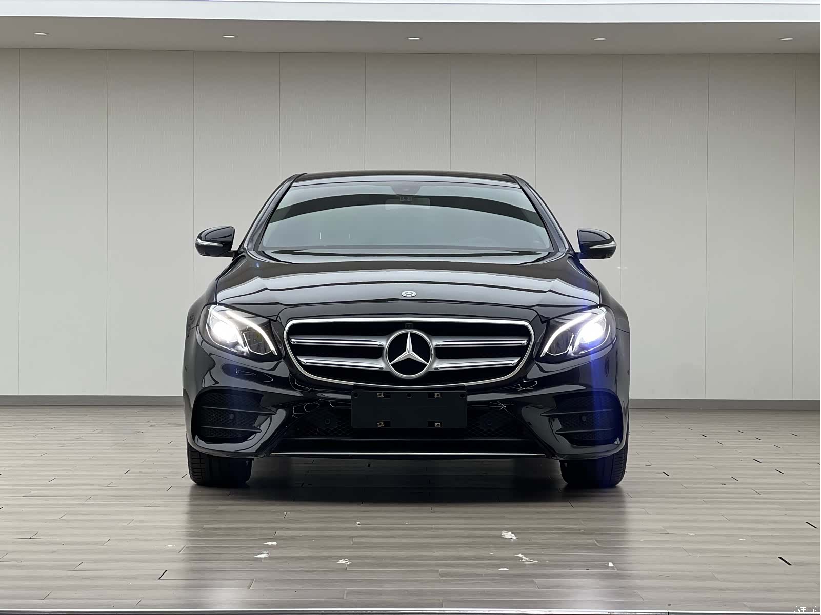 Mercedes-Benz E-Class, 2020 3