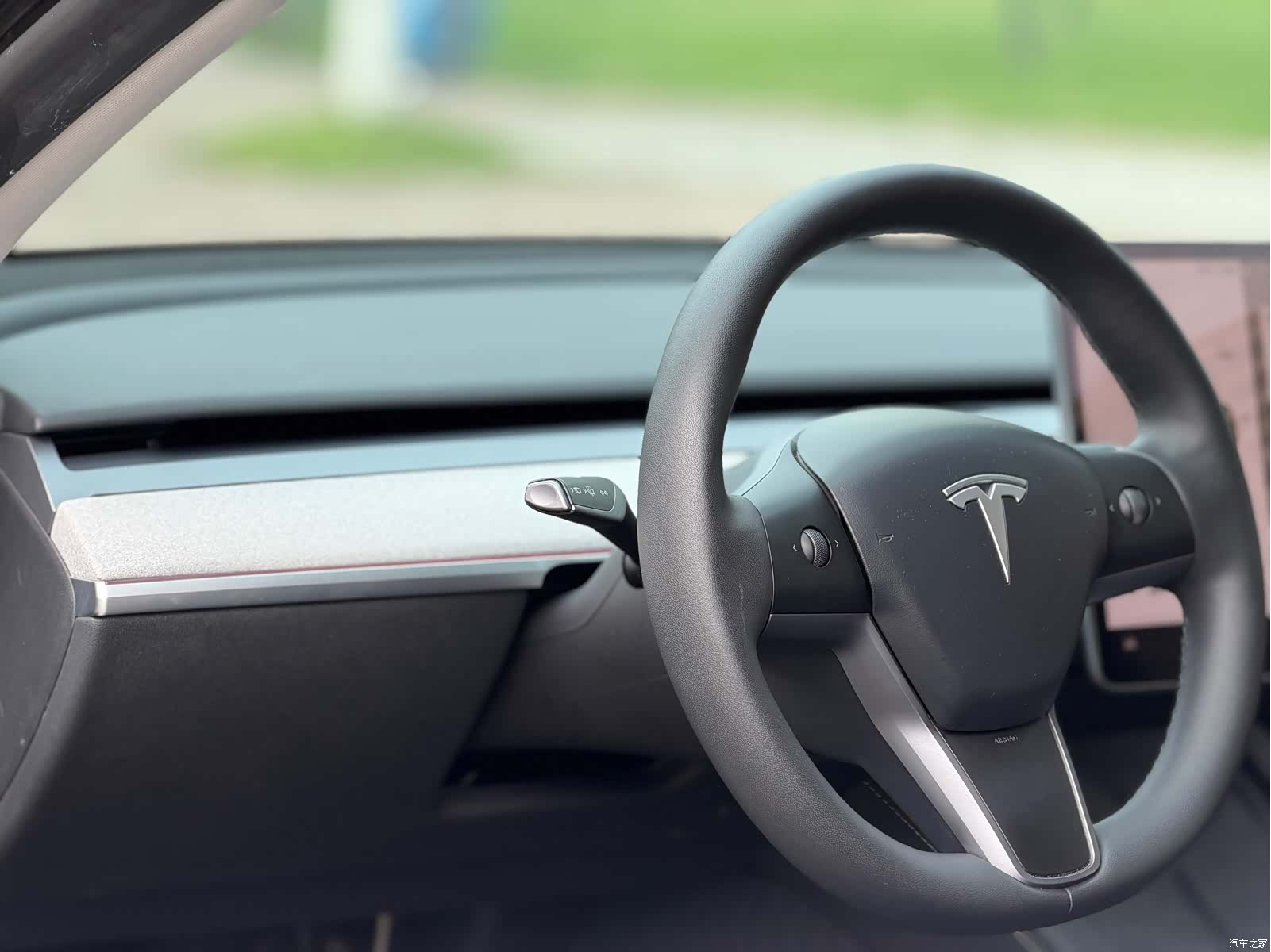 Tesla Model Y, 2024 10