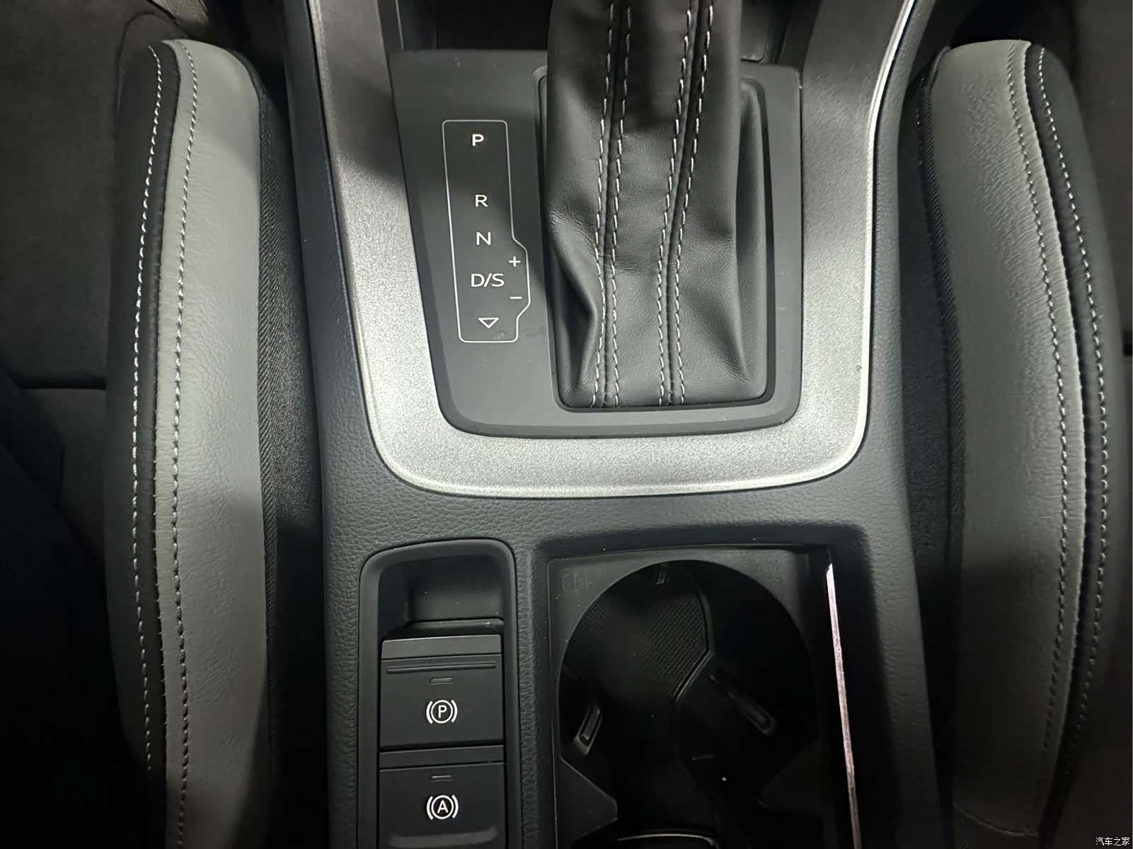 Audi Q3, 2022 19