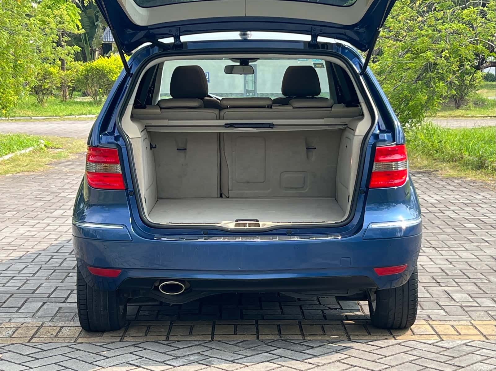 Mercedes-Benz B-Class, 2011 18