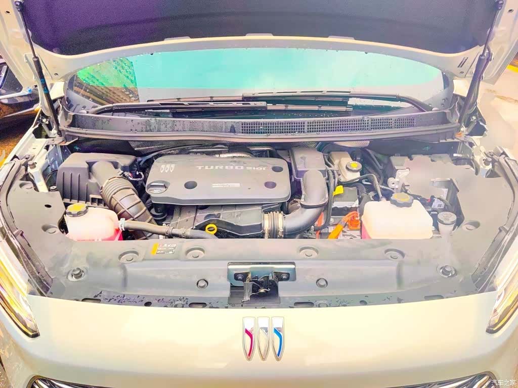 Buick GL8, 2025 11