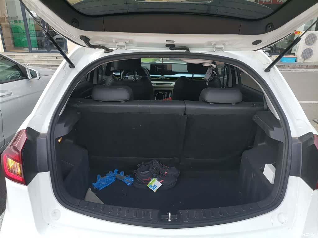 Geely EX3, 2022 9
