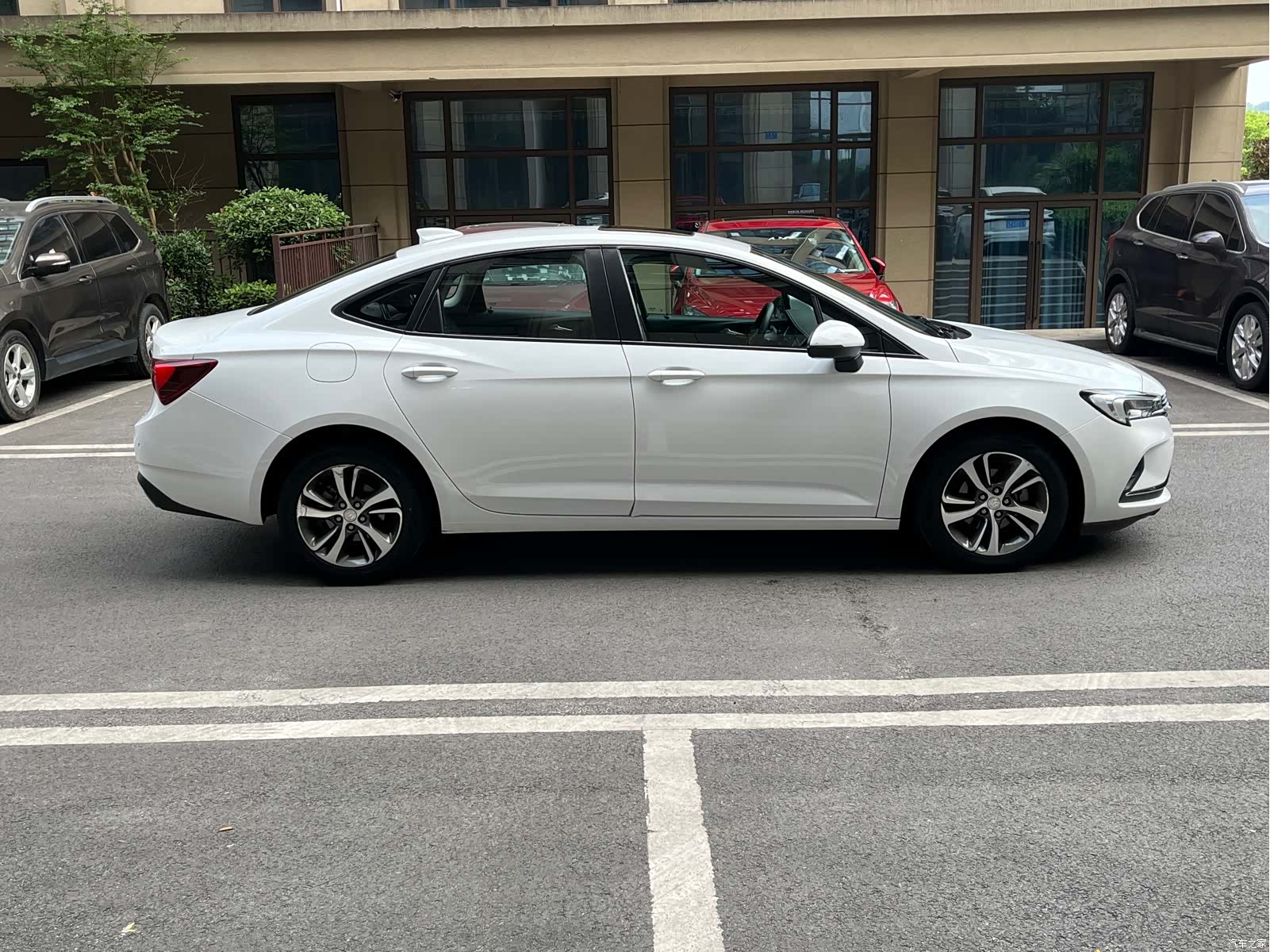 Buick Verano, 2020 7