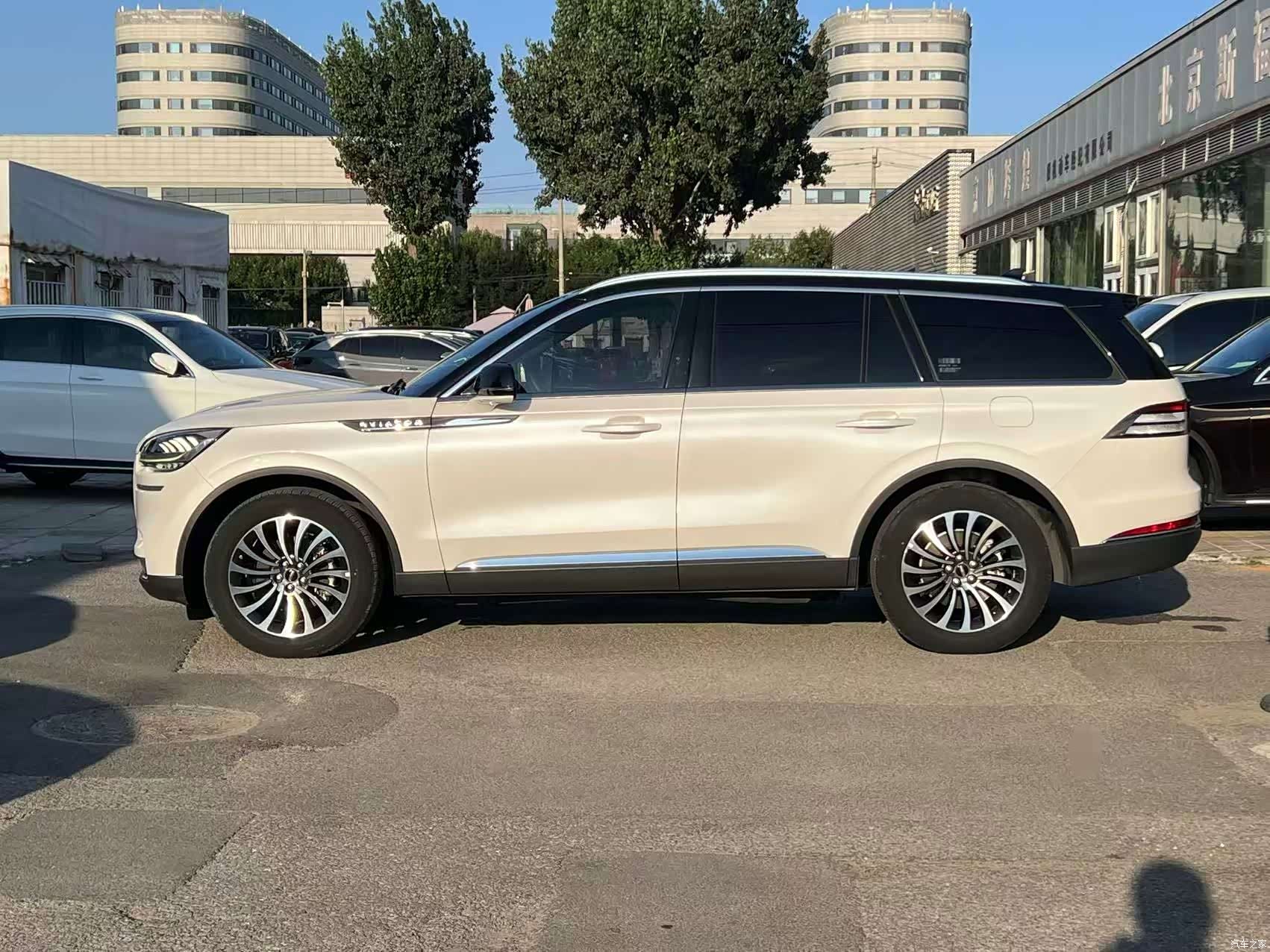 Lincoln Aviator, 2021 26