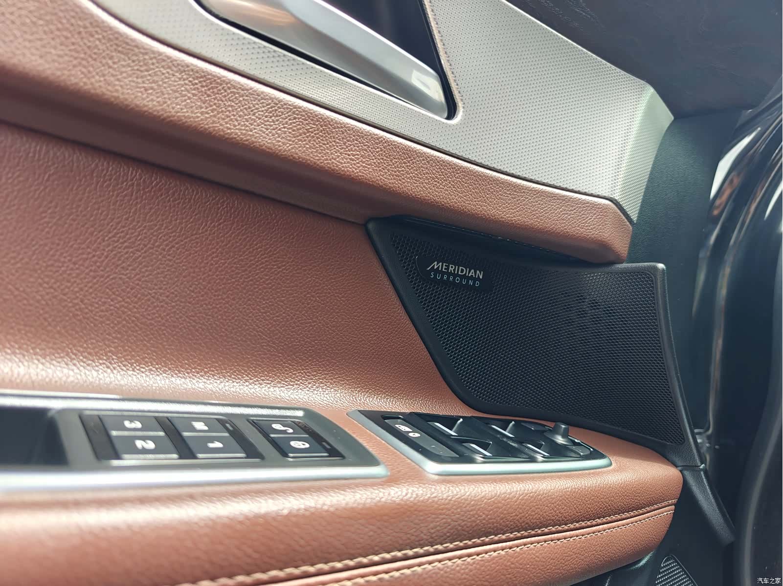 Land Rover XFL, 2019 6