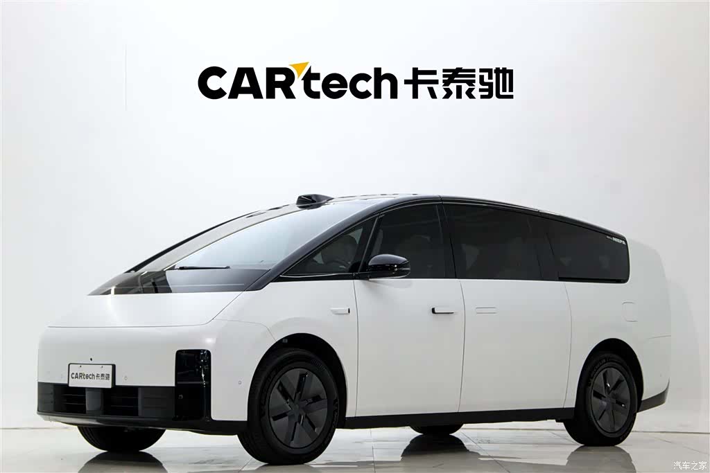 Li Auto MEGA, 2025 13