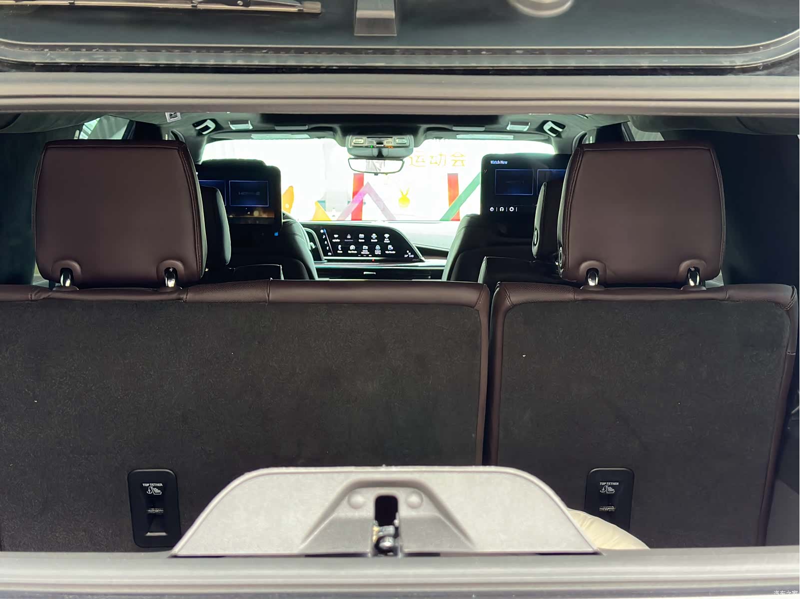 Cadillac Escalade, 2023 19