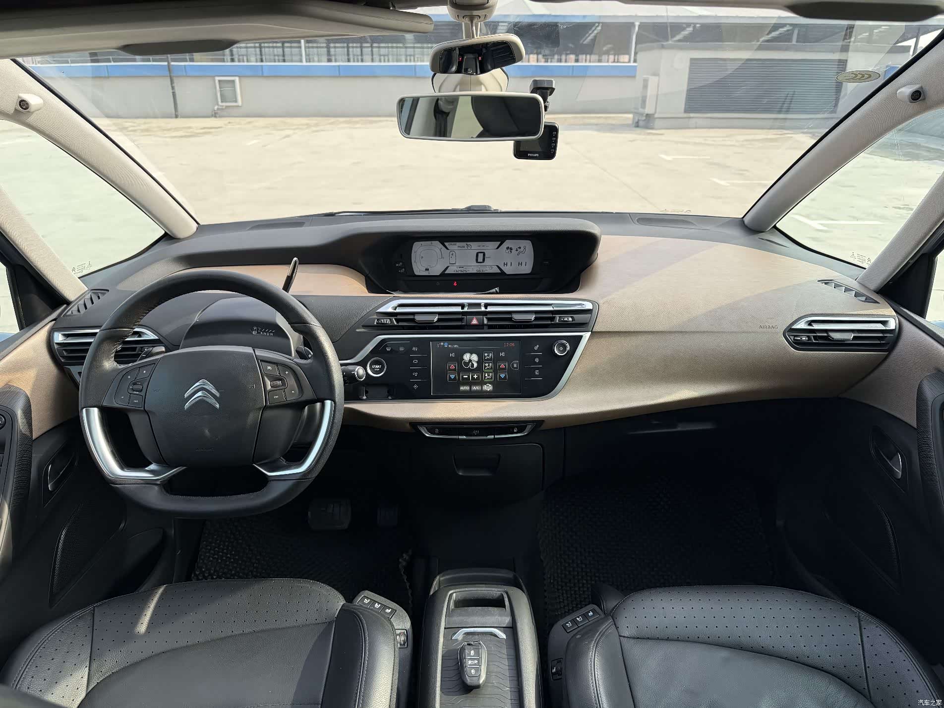 Citroen C4, 2015 все фото