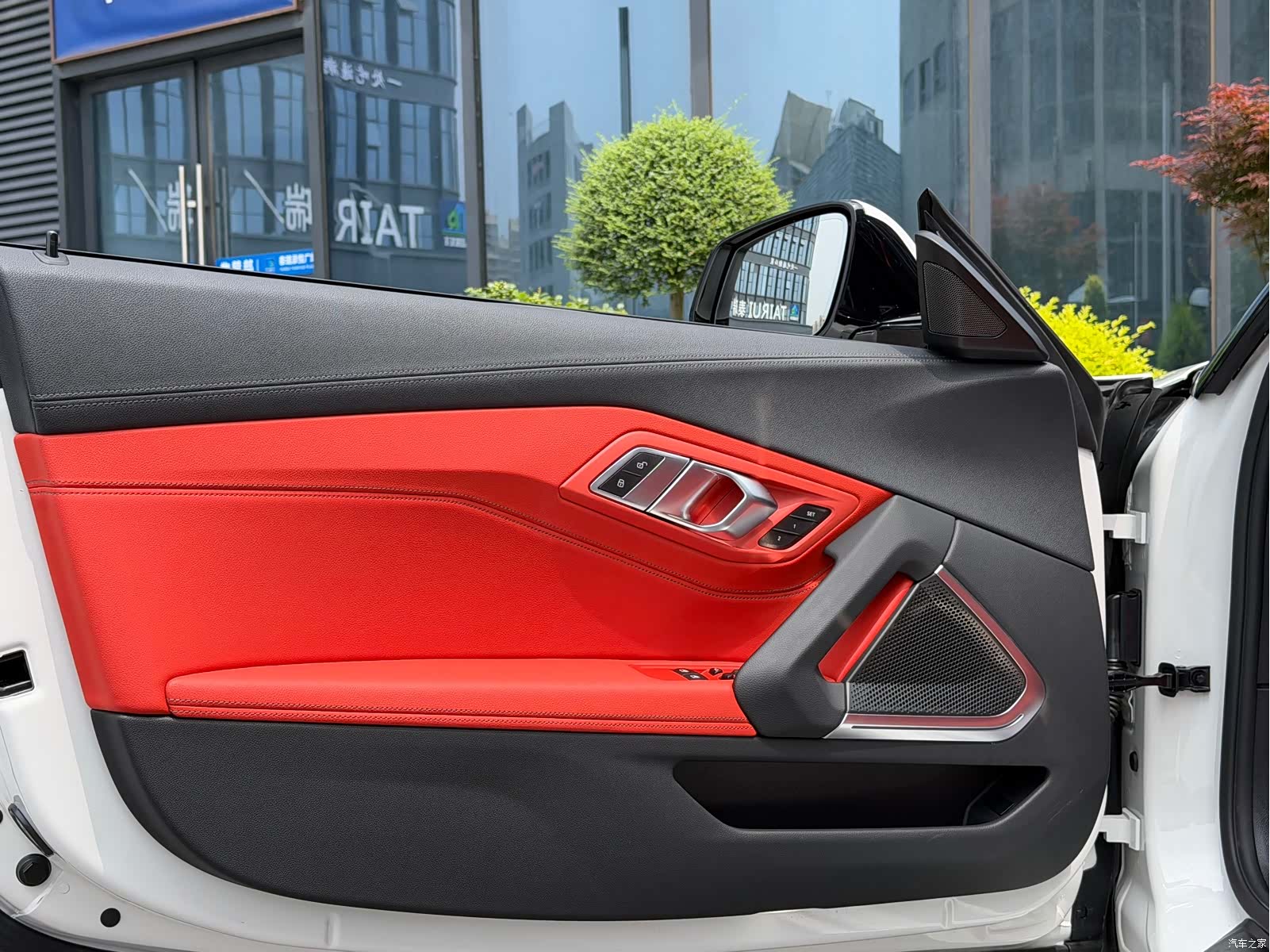 BMW Z4, 2023 7