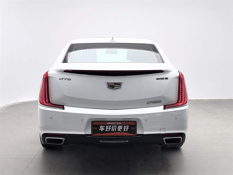 Cadillac XTS