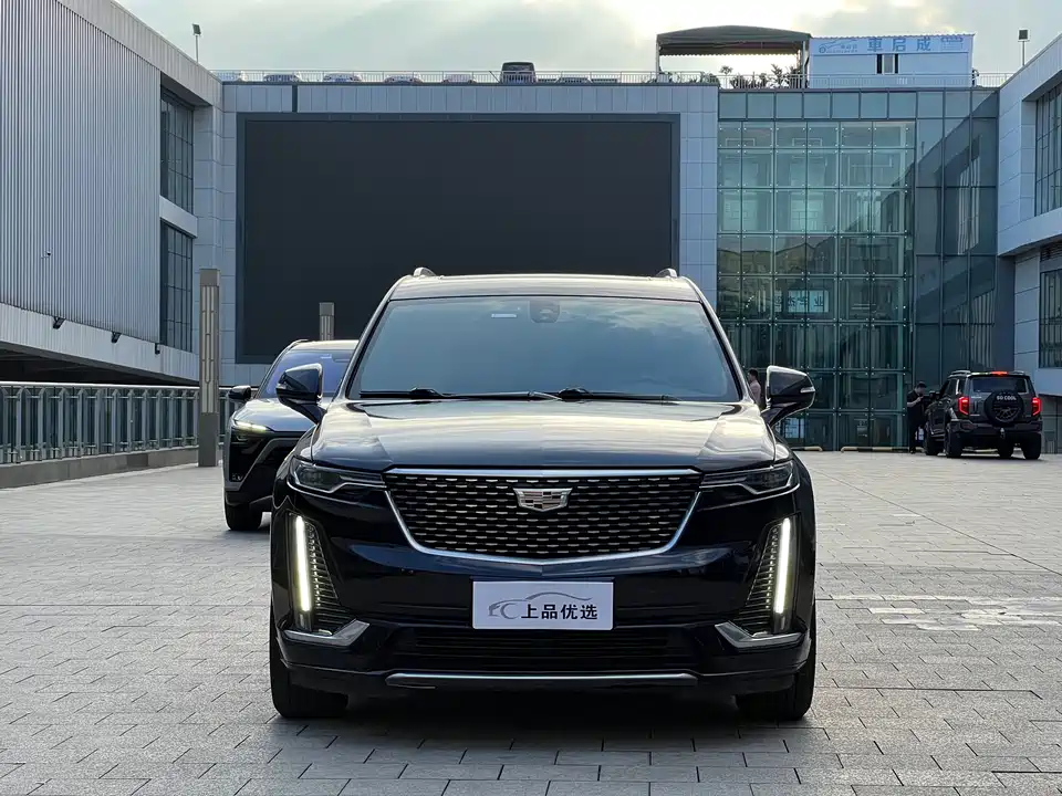 Cadillac XT6