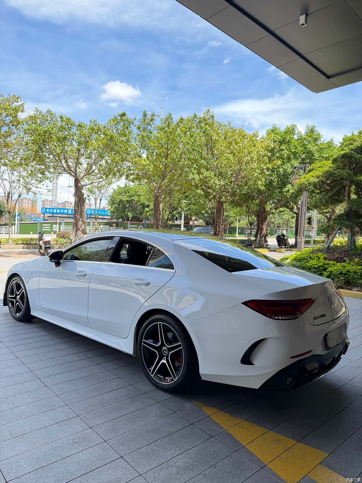 Mercedes-Benz CLS, 2023 4