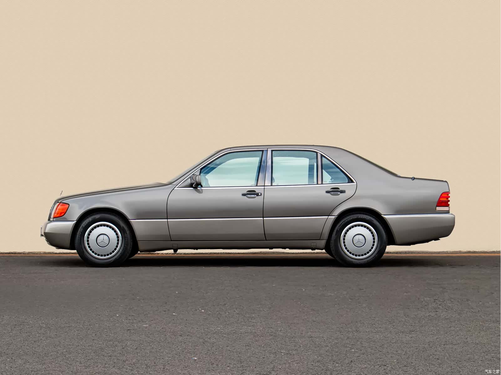 Mercedes-Benz S-Class, 1993 все фото