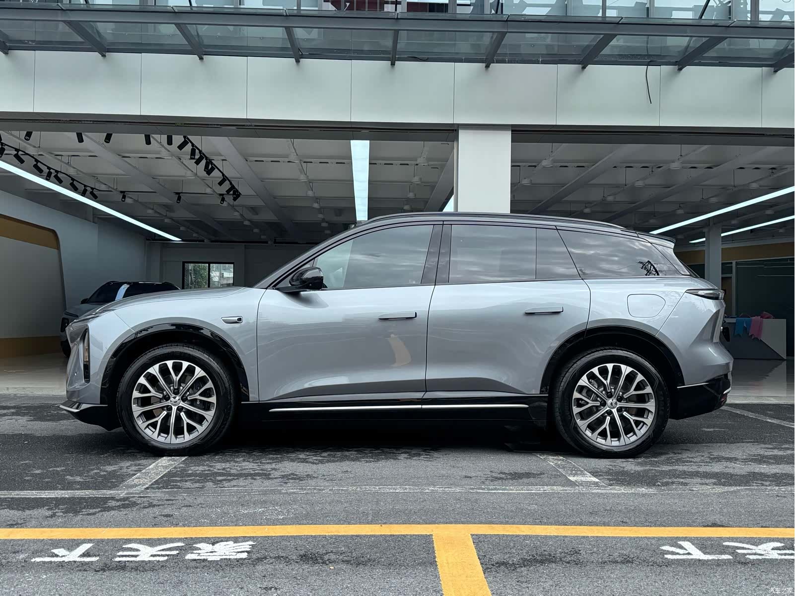 NIO ES6, 2025 6