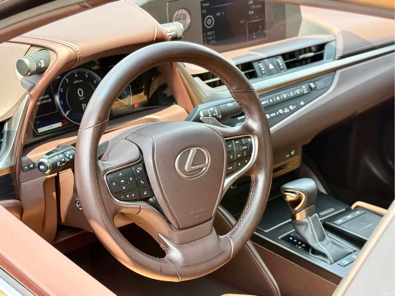 Lexus ES, 2021 16