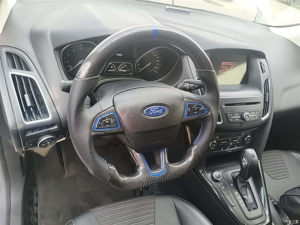 Ford Focus, 2017 11