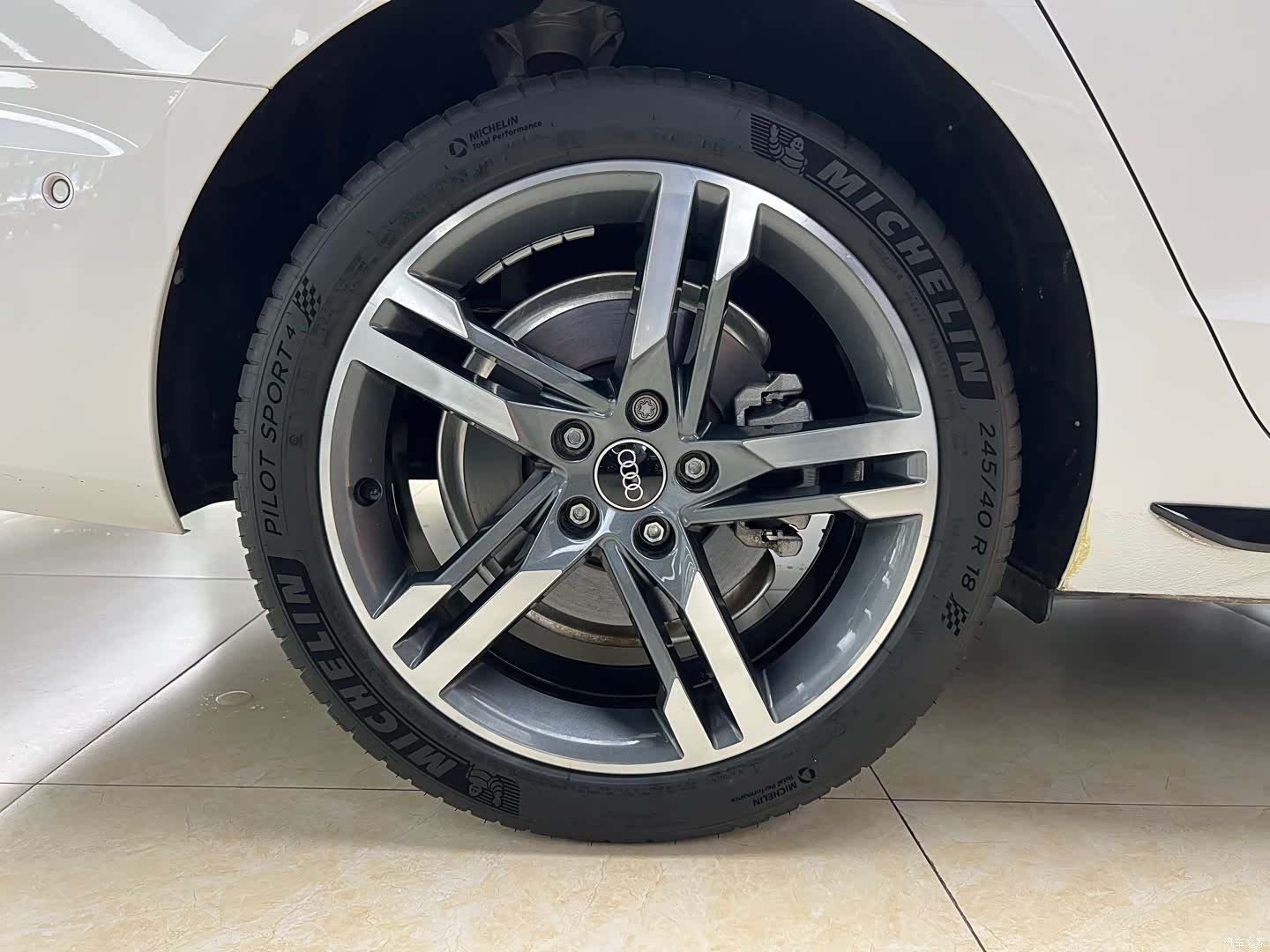 Audi A4L, 2023 27