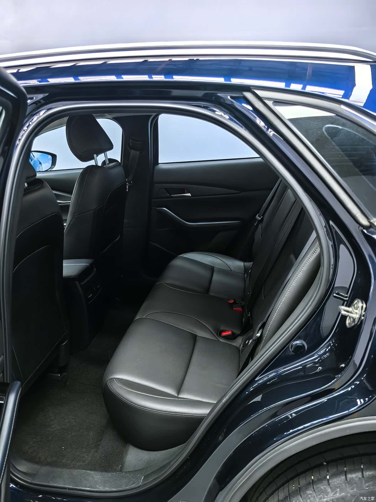 Mazda CX-30, 2022 22
