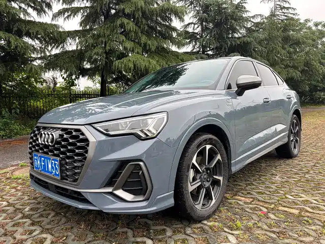 Audi Q3 2022 — купить из Китая под заказ